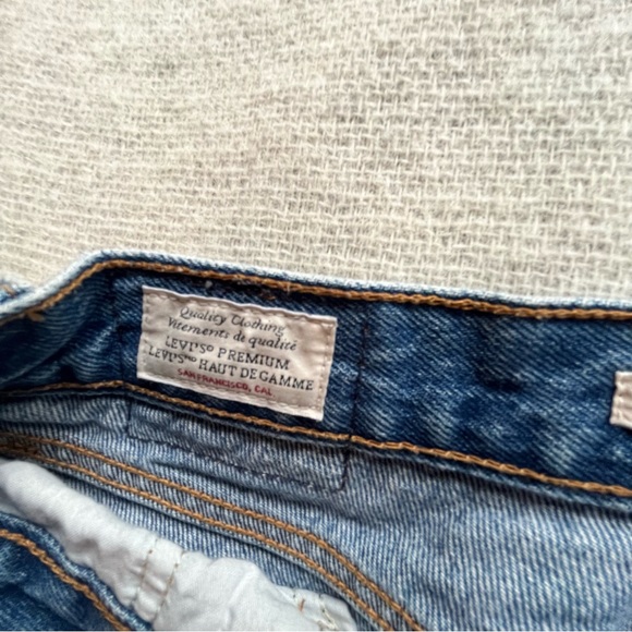 LEVI’S Wedgie Jeans - Picture 5 of 8